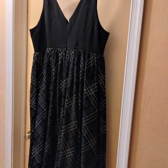 TORRID DRESS - Picture 4 of 6